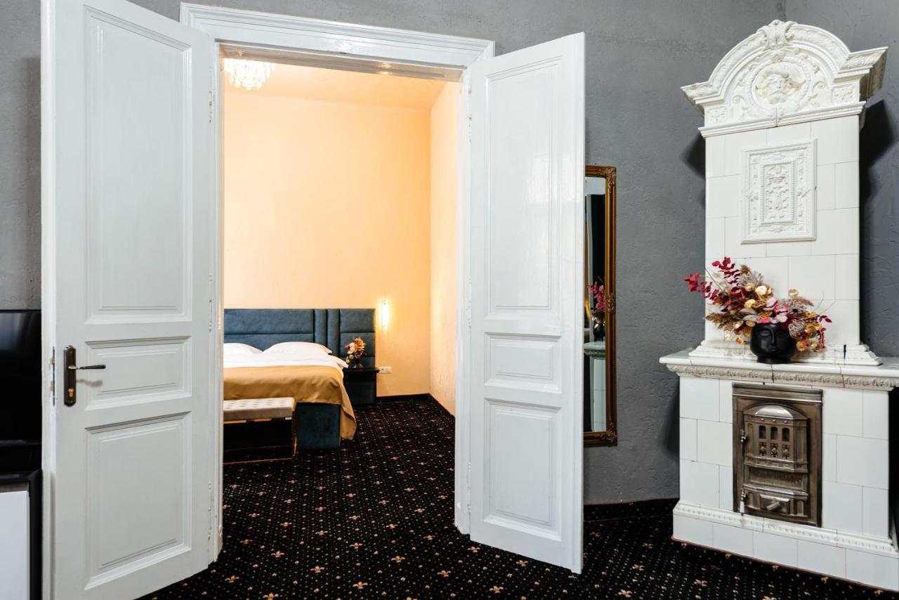 Palace Bulevard Hotel