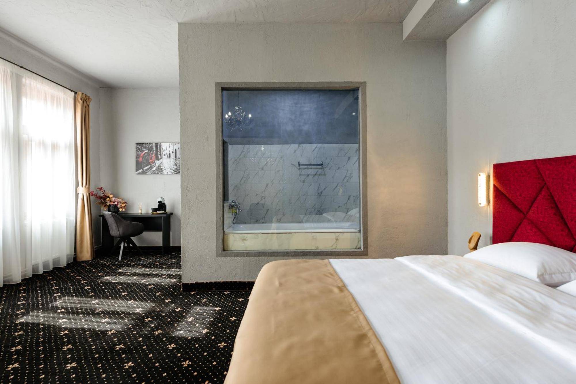 Hotel Palace Bulevard 3*