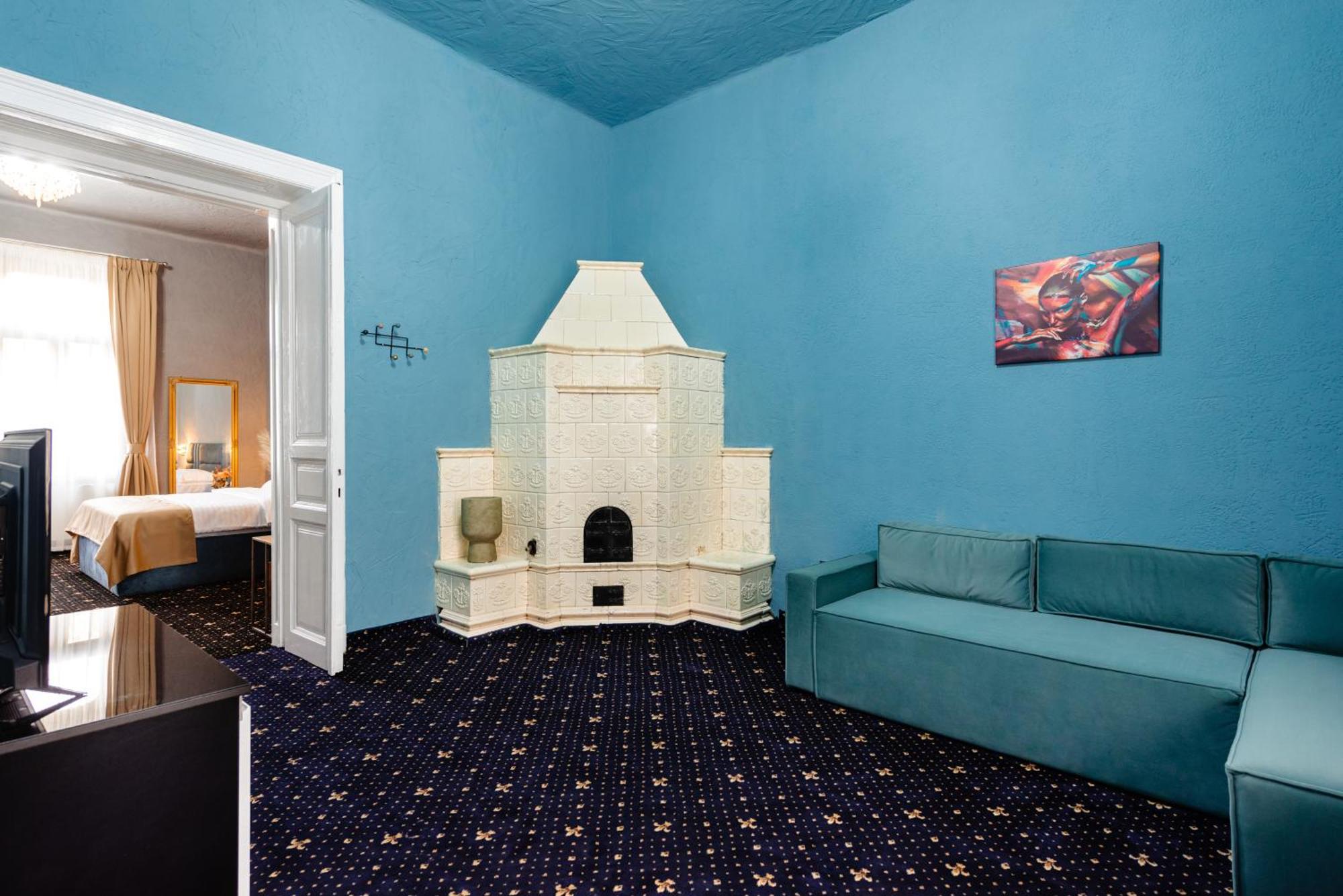 Palace Bulevard Hotel 3*